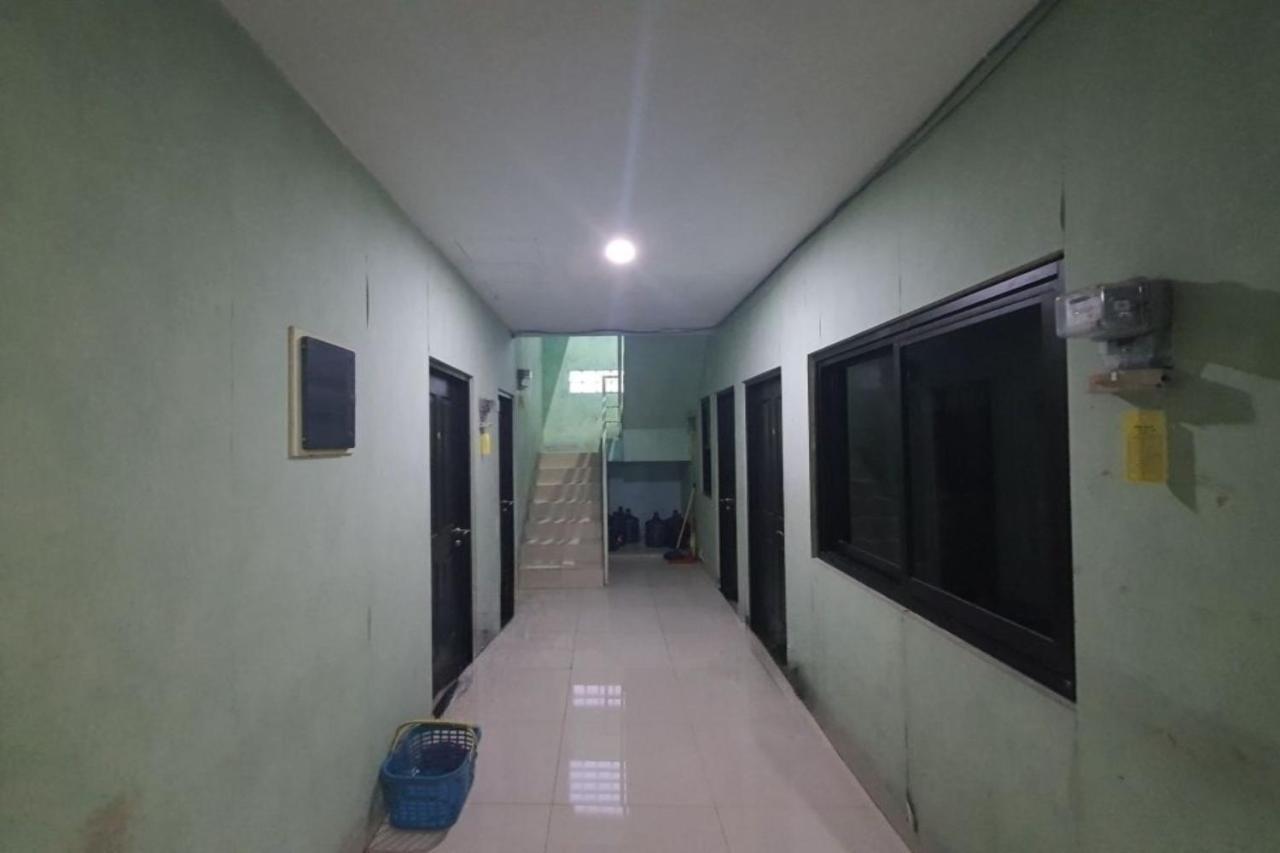 Oyo 93109 Garden Homestay 1 Tpr Surabaya Exterior foto